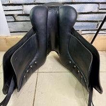 Load image into Gallery viewer, 17” Wide Albion SLK II Ultima LH Dressage Saddle - Adjusta Tree - Black - Flat Tree