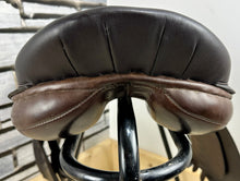 Load image into Gallery viewer, 17” Medium Ideal Working Hunter Saddle - Brown