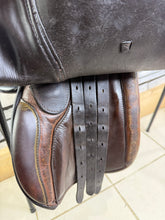 Load image into Gallery viewer, 14 1/2” MW English Cooper Small Pony/Shetland Saddle - Brown