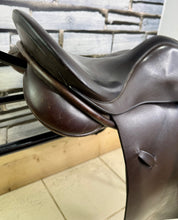Load image into Gallery viewer, 17” Wide Farrington/Shires GP Saddle - Brown