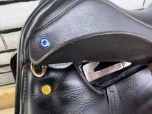Load image into Gallery viewer, 17” MW Ideal/Martin Wilkinson Suzannah Dressage Saddle - Black