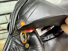 Load image into Gallery viewer, 17” MW Albion K2 Jump Saddle - Black