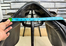 Load image into Gallery viewer, 17 1/2” Wide-XW Speciality Saddles/Ideal H&amp;C Cob GP Saddle - Black