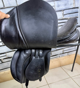 18” Wide Jeffries Falcon Hawk Event Saddle - Black