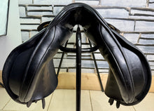 Load image into Gallery viewer, 17 1/2” MW Ideal 1350 GP Saddle - Black - Big Blocks - English Leather