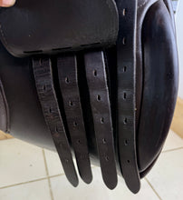 Load image into Gallery viewer, 17” Wide Jeffries Stamford WH Saddle - Brown