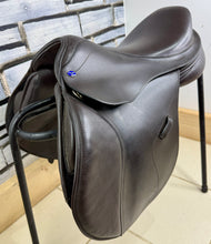 Load image into Gallery viewer, 16 1/2” Changeable Gullet Utopia/Discovery Jump Saddle - Brown