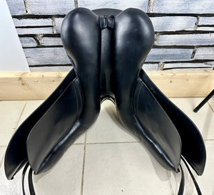 17 1/2” Medium Ideal Jessica Dressage Saddle - Black