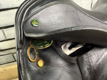 Load image into Gallery viewer, 18” Medium Ideal Suzannah Dressage Saddle - Black
