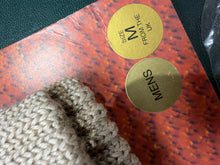 Load image into Gallery viewer, Chester Jeffries Sportac Knitted String Hunting Gloves - Fawn - Mens Medium