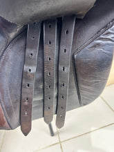 Load image into Gallery viewer, 17” Medium Ideal Grandee Jump/GP Saddle - Brown