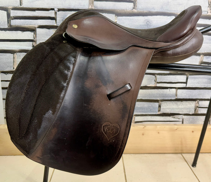 16 1/2” MW-XW/Changeable Gullet Equextra Cob GP Saddle - Brown