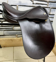 Load image into Gallery viewer, 14” Wide Barnsby English Pony Working Hunter/Show Saddle - Brown - Lead Rein Tiny Tot