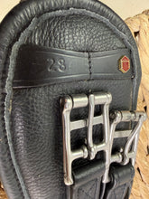 Load image into Gallery viewer, S/H 28” Albion Soft Padded Humane Leather Dressage Girth