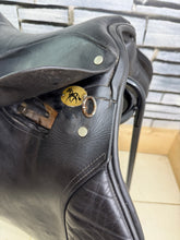 Load image into Gallery viewer, 17” XXW Hamilton Balance GP Saddle - Black - 7X Wide