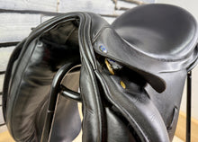 Load image into Gallery viewer, 17” Wide Ideal/Martin Wilkinson Suzannah Dressage Saddle - Black
