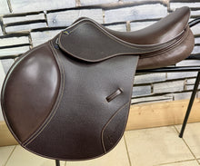 Load image into Gallery viewer, 16” MW John Whitaker Rio Pony Jump Saddle - Brown - Full Leather - Heat Adjustable