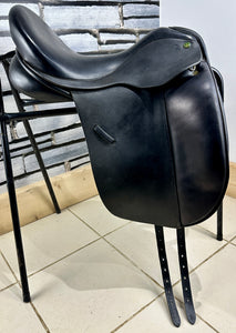17” MW Ideal Suzannah Dressage Saddle - Black