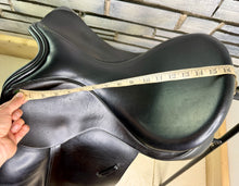 Load image into Gallery viewer, 16 1/2” XXW Ideal Suzannah Dressage Saddle -Black- Giant Blocks - Mega Wide!