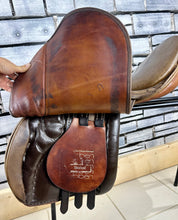 Load image into Gallery viewer, 17 1/2” MN (Fit 28) Stubben Parzival GP Saddle - Brown