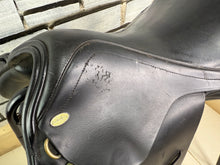 Load image into Gallery viewer, 16” Wide Santa Cruz Pony GP Saddle - Black