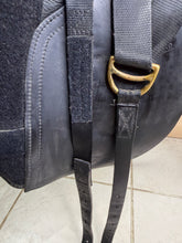 Load image into Gallery viewer, 17 1/2” Wide-XW/Changeable Gullet Kent &amp; Masters Dressage Saddle - Black