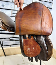 Load image into Gallery viewer, 17 1/2” MN (Fit 28) Stubben Parzival GP Saddle - Brown