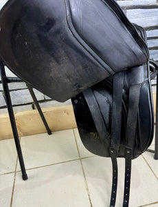 17” MW Kieffer Wien DL Professional Dressage Saddle - Black