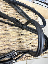 Load image into Gallery viewer, S/H Stubben Cavesson Bridle - Very Dark Havana - Full