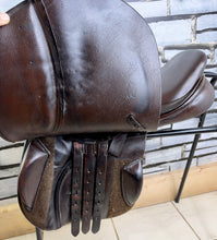 Load image into Gallery viewer, 17” Wide GFS English GP/Jump Saddle - Brown - Square Cantle
