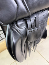 Load image into Gallery viewer, 17 1/2” MW Ideal 1550 GPD/VSD Saddle - Black