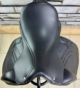 17” MW/Changeable Gullet Premier Equine Monoflap Dressage Saddle - Black