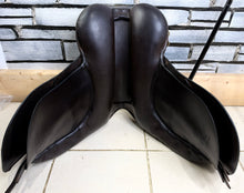 Load image into Gallery viewer, 17 1/2” Wide Lovatt &amp; Rickets Sylvan English GP Saddle - Brown - Arabian Saddle Company