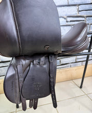 Load image into Gallery viewer, 17” Wide-XW Ideal H&amp;C Cob GP/WH Saddle - Brown