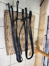 Load image into Gallery viewer, S/H Market Harbourough Martingale &amp; Reins -Full- Black