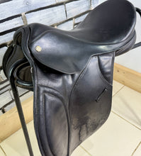 Load image into Gallery viewer, 16 1/2” MW Heritage English Saddlery GP Saddle - Black