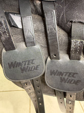 Load image into Gallery viewer, 16 1/2” XW/Changeable Gullet Wintec Wide Cob GP Saddle - Black - Flocked - 4 Strap