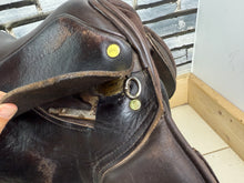 Load image into Gallery viewer, 17 1/2” MN Humphries &amp; Swain Holistic Saddlery GP/Jump Saddle - Brown