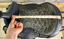 Load image into Gallery viewer, 12 1/2” SQHB Shetland Leather Western Saddle - Black - Pony Size