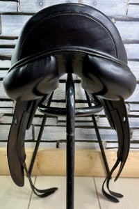 17 1/2” MW Hockenden Saddlery Monoflap Dressage Saddle - Black