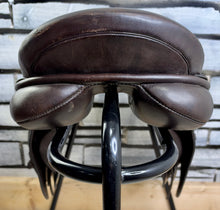 Load image into Gallery viewer, 15” MW Jeffries Falcon Hawk Event Pony GP/Jump Saddle - Brown