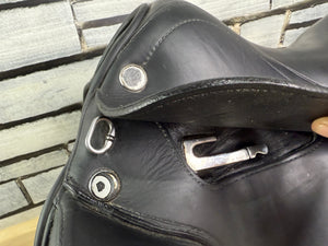17” Medium Prestige Engelke D2 Dressage Saddle - Black
