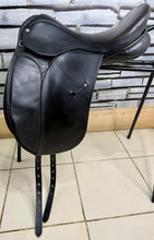 Load image into Gallery viewer, 17 1/2” MW Ideal Jessica Dressage Saddle - Black - Flocked
