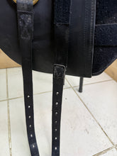 Load image into Gallery viewer, 17 1/2” Wide-XW/Changeable Gullet Kent &amp; Masters Dressage Saddle - Black