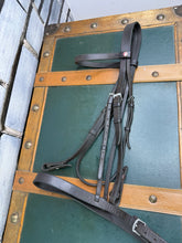 Load image into Gallery viewer, Jeffries Hunter Snaffle Bridle - Brown -Full Size- English Leather