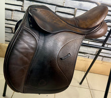Load image into Gallery viewer, 16 1/2” XW/Changeable Gullet Shires Optimus Leather GP Saddle - Brown