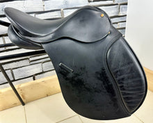 Load image into Gallery viewer, 15 1/2” MW Jackie Roberts GP Saddle - Black