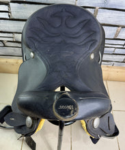 Load image into Gallery viewer, 15” Wintec Western Saddle - Black