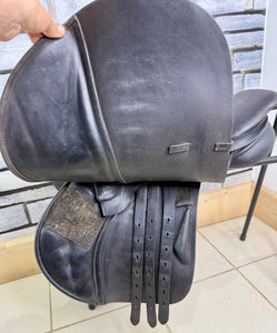 17 1/2” Medium Albion Legend Jump Saddle - Brown