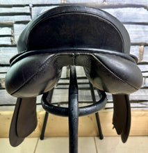 Load image into Gallery viewer, 18” Medium Albion Style GP Saddle - Black